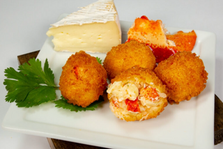 Lobster Mac & Cheese Poppers
