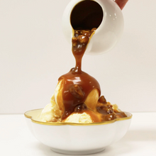 Load image into Gallery viewer, PRALINE SAUCE WITH WALNUTS
